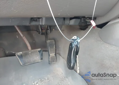 2004 Jeep Liberty Sport z USA, uszkodzony, nr VIN 1J4GL48K24W230297